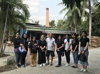 Tourism Management Program SSRUIC
arranged students on tour around Muang
and Ampawa District, Samut Songkram
Province