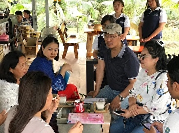 Tourism Management Program student
visited  Tha Kha Community, Samut
Songkhram.