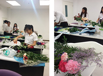SSRUIC, Hotel Management Program
arranged practical training for a
“flower bouquet”